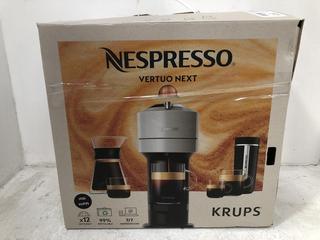 Lot 420  
            Chesterfield SR39 - Parcel Delivery Only 

                
NESPRESSO VERTUO NEXT COFFEE MACHINE ORIGINAL RRP- £149 (LOCATION: B6R)