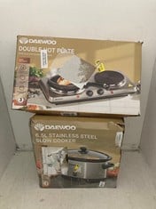 Lot 109  
            BIRMINGHAM SR111 - PARCEL DELIVERY ONLY 

                
DAEWOO 6.5L STAINLESS STEEL SLOW COOKER, TO INCLUDE A DAEWOO DOUBLE HOT PLATE.