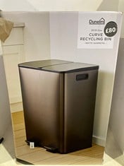 Lot 232  
            BIRMINGHAM SR111 - PARCEL DELIVERY ONLY 

                
30/30 CURVE RECYCLING BIN MATTE GUNMETAL.