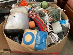 Lot 132  
            Edinburgh SR22 - Delivery Or Collection 

                
PALLET OF GENERAL GOODS TO INCLUDE EUROHIKE RIBBLE 3 TUNNEL TENT: LOCATION - ROW ...