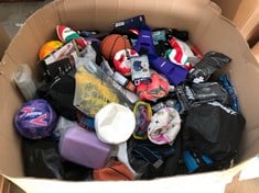 Lot 184  
            Edinburgh SR22 - Delivery Or Collection 

                
PALLET OF SPORTS & EXERCISE TO INCLUDE NIKE FZ7553-100 NK PITCH TEAM - FA24 RECRE...