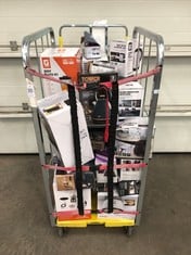 Lot 209  
            Edinburgh SR22 - Delivery Or Collection 

                
QUANTITY OF KITCHEN & APPLIANCES ITEMS TO INCLUDE TOWER T10044MNB CAVALETTO PYRAM...