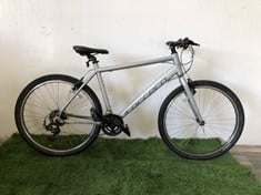 Lot 211  
            Edinburgh SR22 - Delivery Or Collection 

                
CARRERA PARVA HYBRID MOUNTAIN BIKE, 20" FRAME, 27.5" WHEELS, 21 SPEED TRIGGER SHI...