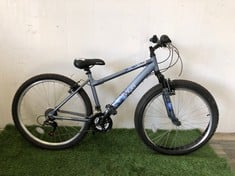 Lot 212  
            Edinburgh SR22 - Delivery Or Collection 

                
APOLLO JEWEL LADIES MOUNTAIN BIKE, 16" FRAME, 27.5" WHEELS, 18 SPEED SHIMANO REVO...