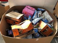 Lot 230  
            Edinburgh SR22 - Delivery Or Collection 

                
PALLET OF FOOD & DRINK TO INCLUDE WALKERS MAX PAPRIKA 50 G (PACK OF 24) ITEMS MAY...