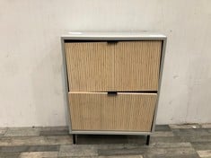 Lot 51  
            Edinburgh SR22 - Delivery Or Collection 

                
JOHN LEWIS ANYDAY RIDGE SHOE STORAGE ORIGINAL RRP £244:: LOCATION - FRONT FLOOR(C...