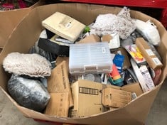 Lot 67  
            Edinburgh SR22 - Delivery Or Collection 

                
PALLET OF GENERAL GOODS TO INCLUDE GECKOMAN ELECTRIC FLY SWATTER: LOCATION - LEFT...