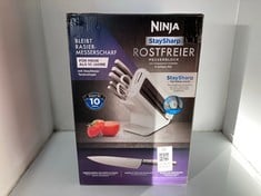Lot 22  
            Edinburgh SR22 - Collection Only 

                
NINJA STAYSHARP KNIVES - STAINLESS STEEL CHEF, SLICING, BREAD, UTILITY, PARING KN...