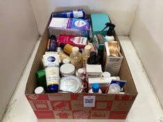 Lot 40  
            Edinburgh SR22 - Collection Only 

                
QUANTITY OF HEALTH & BEAUTY ITEMS TO INCLUDE NIVEA 3 IN 1 Q10 ANTI-AGE CARE HAND ...