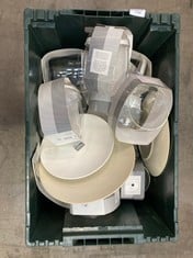 Lot 44  
            Edinburgh SR22 - Collection Only 

                
QUANTITY OF KITCHEN ITEMS TO INCLUDE JOHN LEWIS PLANT PROPAGATOR - COLLECTION ONL...