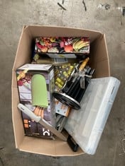 Lot 56  
            Edinburgh SR22 - Collection Only 

                
QUANTITY OF ITEMS TO INCLUDE RUSSELL HOBBS FOOD COLLECTION ELECTRIC CARVING KNIFE...