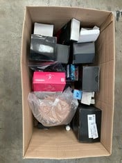 Lot 57  
            Edinburgh SR22 - Collection Only 

                
QUANTITY OF ADULT TOY ITEMS TO INCLUDE DUREX REGULAR FIT CONDOMS (18+ ID REQUIRED...