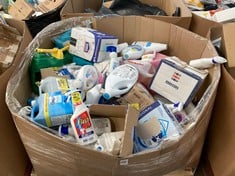 Lot 60  
            Edinburgh SR22 - Collection Only 

                
PALLET OF LIQUIDS TO INCLUDE FLASH BLEACH CLEANING SPRAY WITH EUCALYPTUS SCENT, 8...