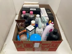 Lot 8  
            Edinburgh SR22 - Collection Only 

                
QUANTITY OF HEALTH & BEAUTY ITEMS TO INCLUDE LOREAL PARIS MEN EXPERT WAKE-UP EFFE...
