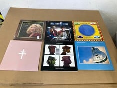 Lot 110  
            Edinburgh SR34 - Delivery Only 

                
QUANTITY OF VINYL ITEMS TO INCLUDE A HOLIDAY CAROLE [VINYL]: LOCATION - A