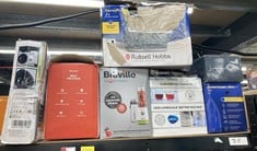 Lot 119  
            Edinburgh SR34 - Delivery Only 

                
QUANTITY OF KITCHEN & APPLIANCES ITEMS TO INCLUDE RUSSELL HOBBS HONEYCOMB 2 SLICE...
