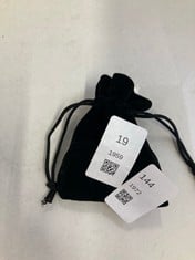 Lot 144  
            Edinburgh SR34 - Delivery Only 

                
L.A BANUS LADIES WATCH BLACK STAINLESS STEEL MAGNETIC STRAP:: LOCATION - A