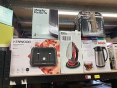 Lot 170  
            Edinburgh SR34 - Delivery Only 

                
QUANTITY OF KITCHEN & APPLIANCES ITEMS TO INCLUDE RUSSELL HOBBS BLACK STAINLESS S...