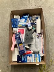 Lot 206  
            Edinburgh SR34 - Delivery Only 

                
QUANTITY OF HEALTH & BEAUTY ITEMS TO INCLUDE ORAL-B PRO SENSITIVE CLEAN ELECTRIC ...