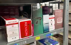 Lot 217  
            Edinburgh SR34 - Delivery Only 

                
QUANTITY OF HEALTH & BEAUTY ITEMS TO INCLUDE REMINGTON SHINE THERAPY HAIR STRAIGH...