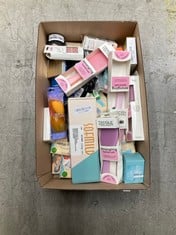 Lot 226  
            Edinburgh SR34 - Delivery Only 

                
QUANTITY OF HEALTH & BEAUTY ITEMS TO INCLUDE REAL TECHNIQUES MIRACLE COMPLEXION S...