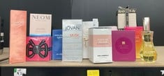 Lot 262  
            Edinburgh SR34 - Delivery Only 

                
QUANTITY OF ITEMS TO INCLUDE KARL LAGERFELD FLEUR DE PÊCHER EAU DE PARFUM, 50 ML:...