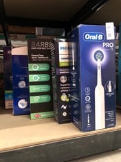 Lot 305  
            Edinburgh SR34 - Delivery Only 

                
QUANTITY OF HEALTH & BEAUTY ITEMS TO INCLUDE ORAL-B PRO 1 ELECTRIC TOOTHBRUSH FOR...