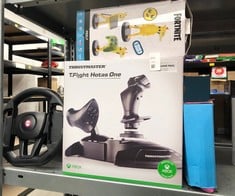 Lot 313  
            Edinburgh SR34 - Delivery Only 

                
QUANTITY OF TECH & GAMING ITEMS TO INCLUDE CABLEGUYS FORTNITE PEELY CONTROLLER HO...