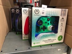 Lot 320  
            Edinburgh SR34 - Delivery Only 

                
QUANTITY OF TECH & GAMING ITEMS TO INCLUDE POWERA ADVANTAGE WIRED CONTROLLER FOR ...