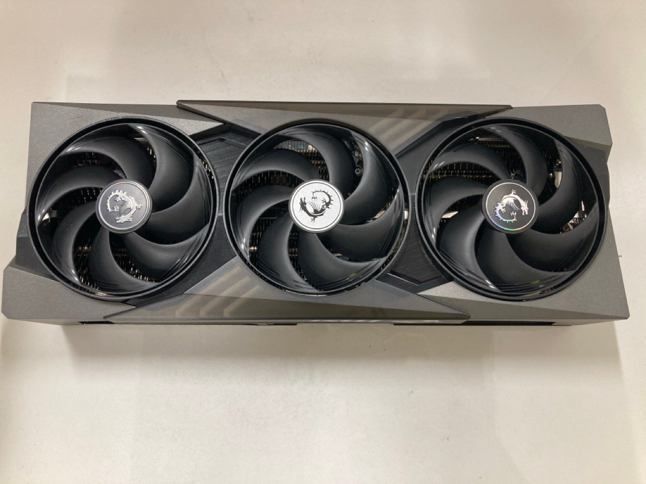 Lot 339  
            Edinburgh SR34 - Delivery Only 

                
MSI GEFORCE RTX 5090 32G COMPUTER GRAPHICS CARD SMASHED/SALVAGE/SPARES: LOCATION - E