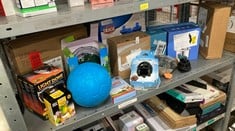 Lot 358  
            Edinburgh SR34 - Delivery Only 

                
QUANTITY OF PET PRODUCTS ITEMS TO INCLUDE ZERO IN FRUIT FLY TRAP - READY-BAITED I...