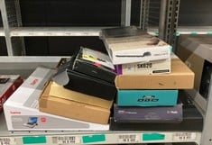 Lot 359  
            Edinburgh SR34 - Delivery Only 

                
QUANTITY OF TECH & GAMING ITEMS TO INCLUDE LOGITECH MK470 SLIM WIRELESS KEYBOARD ...