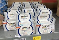 Lot 376  
            Edinburgh SR34 - Delivery Only 

                
23 X CENTRUM ADVANCE 50+ TABLETS MULTIVITAMIN & MINERAL SUPPLEMENTS, WITH 24 ESSE...