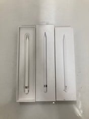 Lot 385  
            Edinburgh SR34 - Delivery Only 

                
QUANTITY OF TECH & GAMING ITEMS TO INCLUDE APPLE PENCIL (1ST GENERATION) - INCLUD...