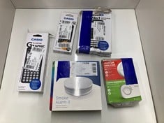 Lot 424  
            Edinburgh SR34 - Delivery Only 

                
QUANTITY OF TECH & GAMING ITEMS TO INCLUDE BOSCH SMART HOME SMOKE DETECTOR II, WI...