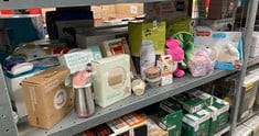 Lot 426  
            Edinburgh SR34 - Delivery Only 

                
QUANTITY OF BABY & TODDLER ITEMS TO INCLUDE TOMMEE TIPPEE NATURAL START BABY BOTT...