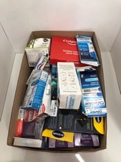 Lot 496  
            Edinburgh SR34 - Delivery Only 

                
QUANTITY OF HEALTH & BEAUTY ITEMS TO INCLUDE RETAINER CLEANER TABLETS - 36 TABLET...