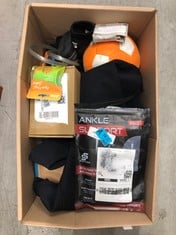 Lot 506  
            Edinburgh SR34 - Delivery Only 

                
QUANTITY OF SPORTS & EXERCISE ITEMS TO INCLUDE ZOGGS AQUA PLUGZ JUNIOR (6-14 YEAR...