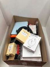 Lot 516  
            Edinburgh SR34 - Delivery Only 

                
QUANTITY OF TECH & GAMING ITEMS TO INCLUDE LOGITECH MX MASTER 2S BLUETOOTH EDITIO...