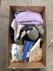 Lot 517  
            Edinburgh SR34 - Delivery Only 

                
QUANTITY OF BABY & TODDLER ITEMS TO INCLUDE SNUZPOUCH BABY SLEEPING BAG 0-6M 2.5 ...