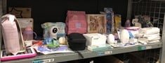 Lot 527  
            Edinburgh SR34 - Delivery Only 

                
QUANTITY OF BABY & TODDLER ITEMS TO INCLUDE FRIDA BABY NOSEFRIDA THE SNOTSUCKER S...