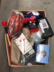 Lot 531  
            Edinburgh SR34 - Delivery Only 

                
QUANTITY OF SPORTS ITEMS ITEMS TO INCLUDE DONPEREGRINO M2 RECHARGEABLE LED BIKE T...