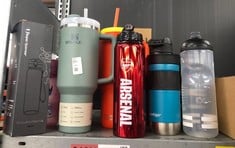 Lot 537  
            Edinburgh SR34 - Delivery Only 

                
QUANTITY OF ITEMS TO INCLUDE HY-PRO OFFICIALLY LICENSED ARSENAL F.C 750ML ALUMINI...
