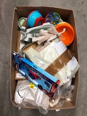 Lot 541  
            Edinburgh SR34 - Delivery Only 

                
QUANTITY OF BABY & TODDLER ITEMS TO INCLUDE LEXIBOOK SPIDER-MAN ADJUSTABLE PROJEC...