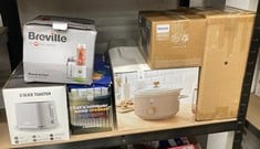 Lot 75  
            Edinburgh SR34 - Delivery Only 

                
QUANTITY OF KITCHEN & APPLIANCES RUSSELL HOBBS STEAM IRON [3100W, 210 G/MIN EXTRA...