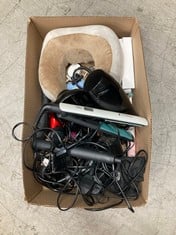 Lot 77  
            Edinburgh SR34 - Delivery Only 

                
QUANTITY OF HEALTH & BEAUTY ITEMS TO INCLUDE GHD HAIR STRAIGHTENERS: LOCATION - C...