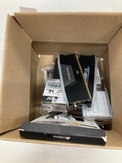 Lot 97  
            Edinburgh SR34 - Delivery Only 

                
QUANTITY OF TECH & GAMING ITEMS TO INCLUDE LEXAR SODIMM 16GB DDR5 RAM 5600 MHZ, 2...