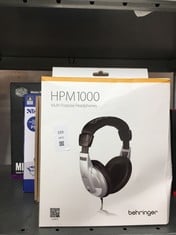Lot 103  
            Edinburgh SR24 - Delivery Only 

                
QUANTITY OF TECH & GAMING ITEMS TO INCLUDE BEHRINGER HPM1000 CLOSED-BACK STUDIO H...