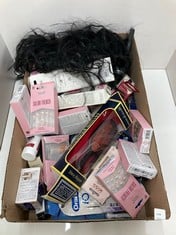 Lot 149  
            Edinburgh SR24 - Delivery Only 

                
QUANTITY OF HEALTH & BEAUTY ITEMS TO INCLUDE ELEGANT TOUCH SALON FRENCH NO. 143: ...