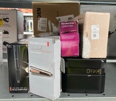 Lot 166  
            Edinburgh SR24 - Delivery Only 

                
QUANTITY OF ITEMS TO INCLUDE MATEQUE BLACK HEAT RESISTANT PROTECTIVE STRAIGHTENIN...